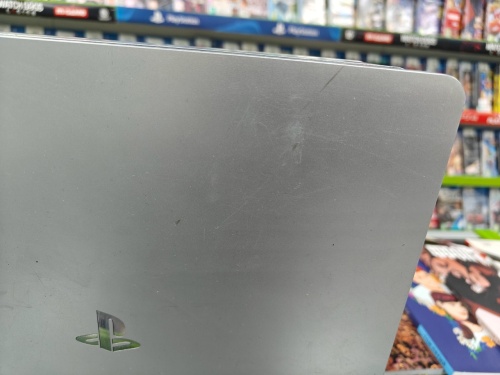 PlayStation 4 Slim 500GB Silver (уценка)[Б.У. ПРИСТАВКИ]